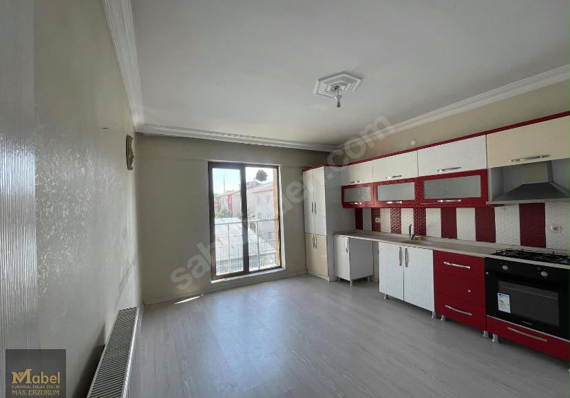 MABEL DEN ŞÜKRÜPAŞA DA SATILIK DAİRE